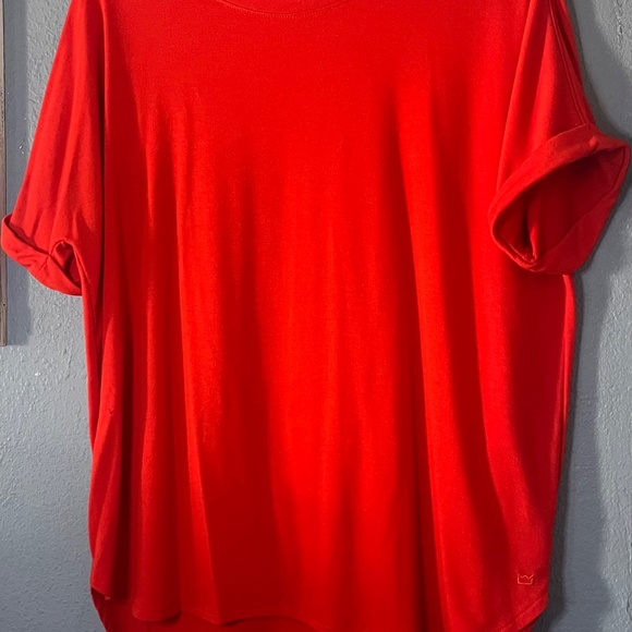 Crown & Ivy Casual Blouse Women’s XL Roll Sleeves Hi-Low Solid Red Dressy Casual - Picture 3 of 7